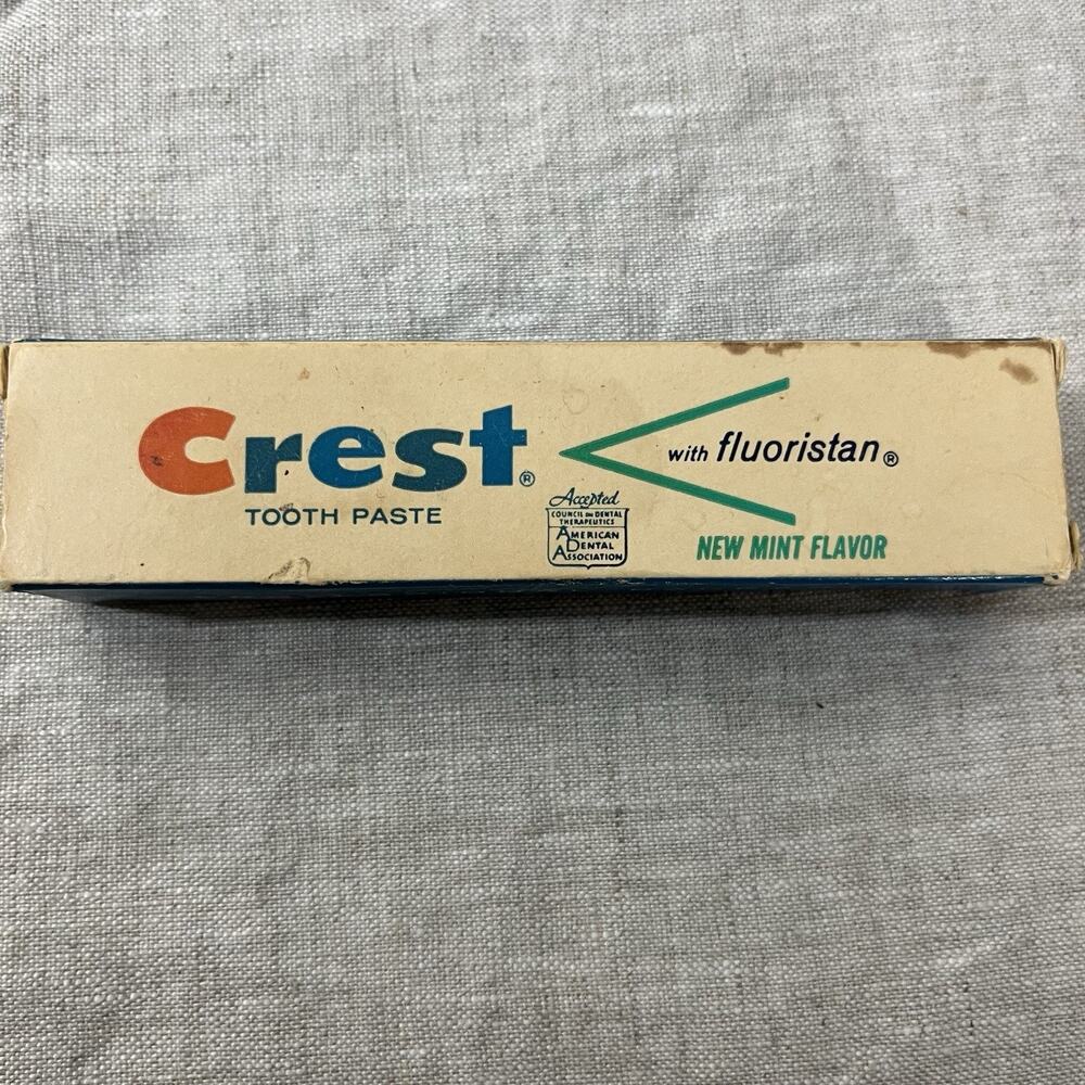 Vintage 1967 First Year Mint‎ Flavor Tube Crest Toothpaste NOS Fluoristan